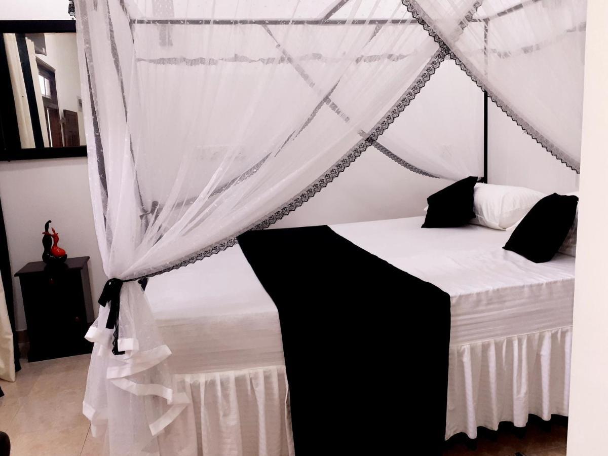 Dihini Villa Unawatuna Exteriör bild