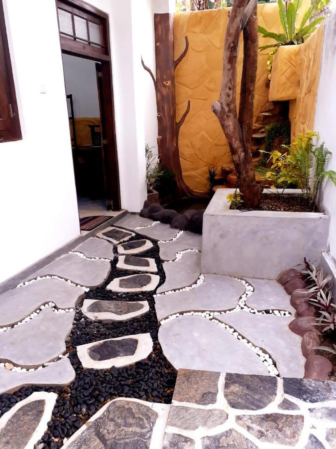 Dihini Villa Unawatuna Exteriör bild