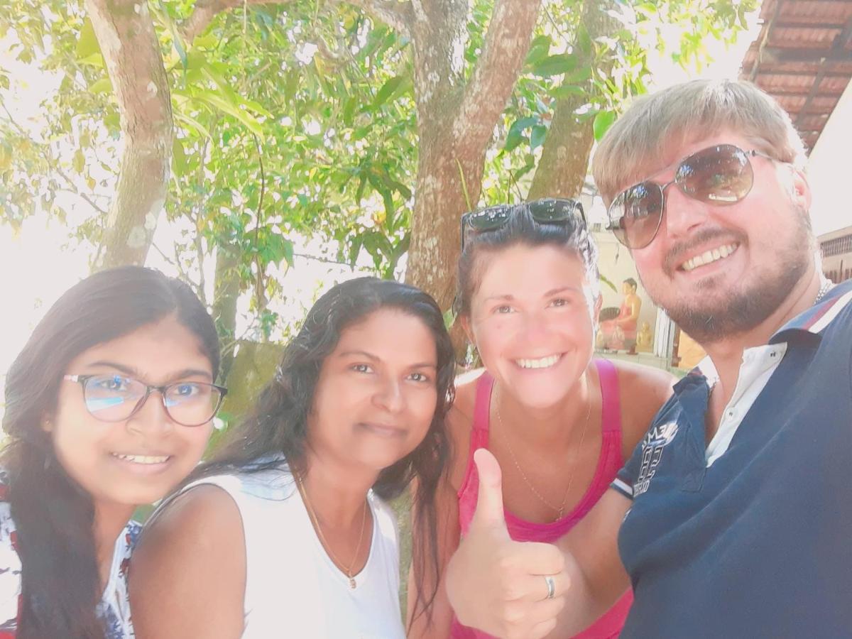 Dihini Villa Unawatuna Exteriör bild